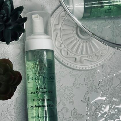 غسول شجرة الشاي ((البشرة الدهنية))